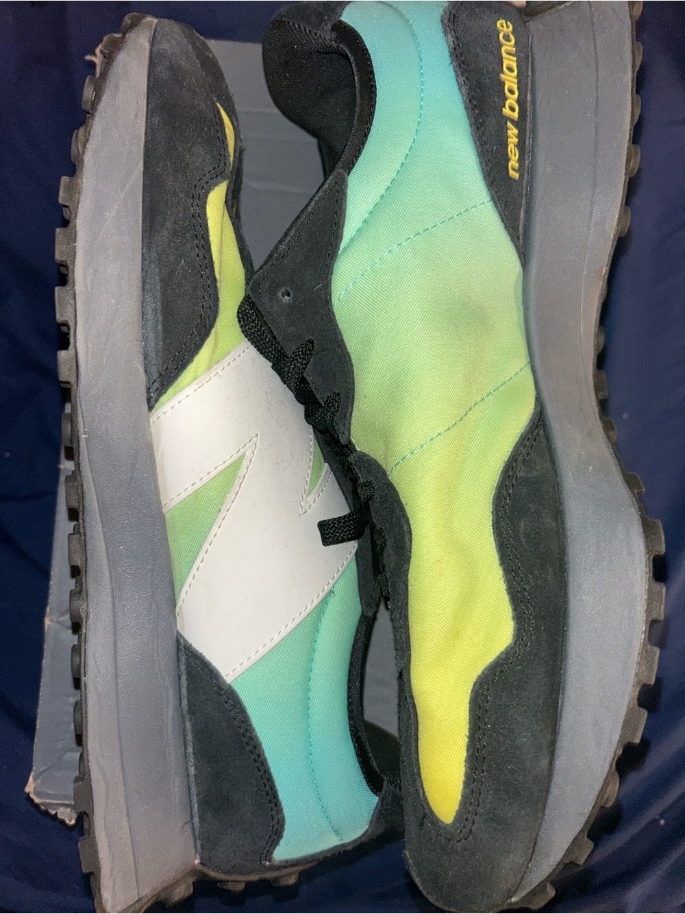 New Balance Men's 327